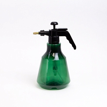 Садовый распылитель для полива водой 2л