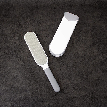 Щетка для чистки мебели и одежды, пластик