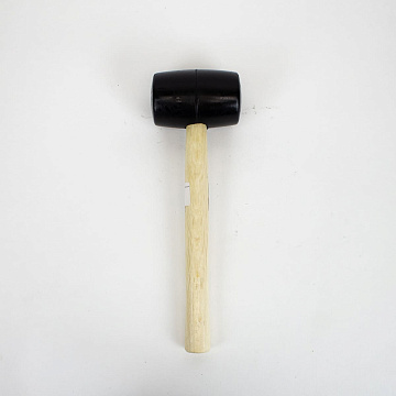 Киянка резиновая 600г, деревянная рукоятка
